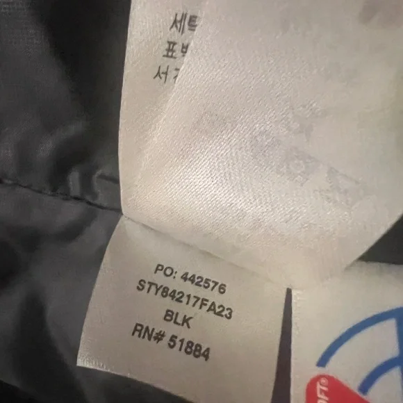 NWT Patagonia Nano Puff Women’s insulated Jacket
